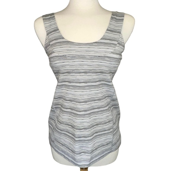Lululemon Scoop Neck Low Back Mini Cyber Stripe White Silver Fox Tank 10 - Picture 5 of 16